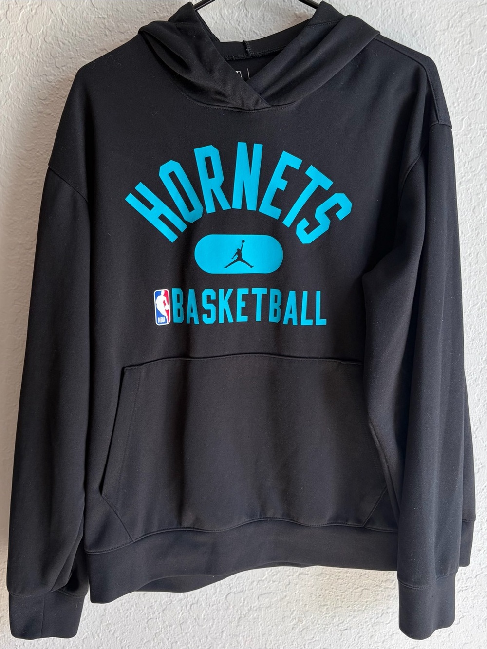 Jordan Brand Charlotte Hornets Black Team Issued Hoodie - Women’s Medium NWOT
